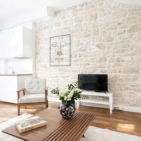 Apartmán Louvre - Premium For 4 *